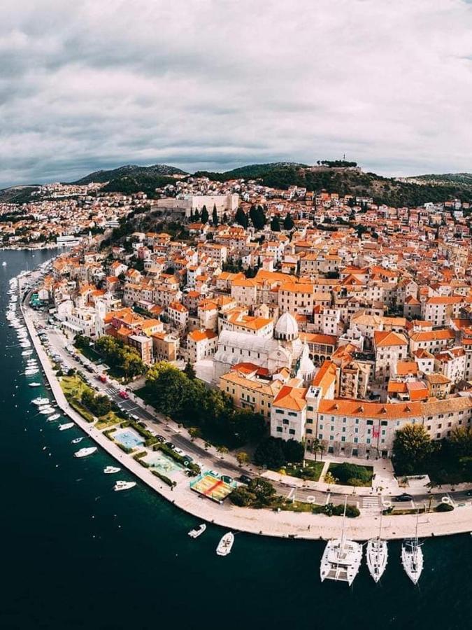 Apartman Luka Jadrtovac Eksteriør bilde