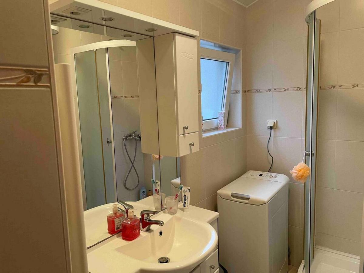 Apartman Luka Jadrtovac Eksteriør bilde