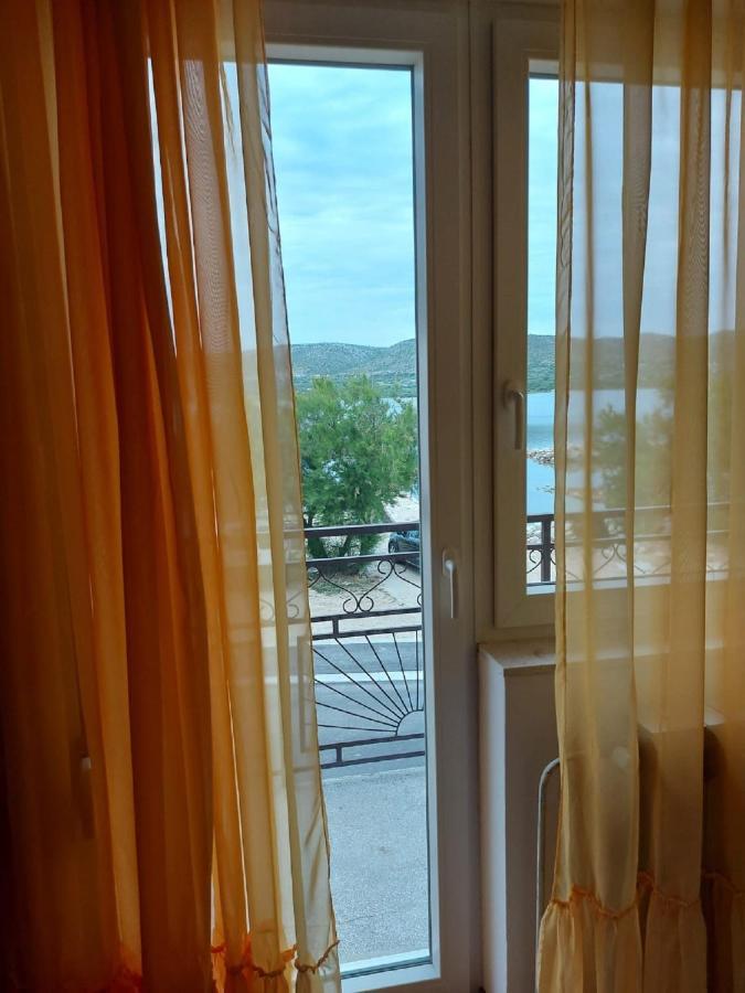 Apartman Luka Jadrtovac Eksteriør bilde